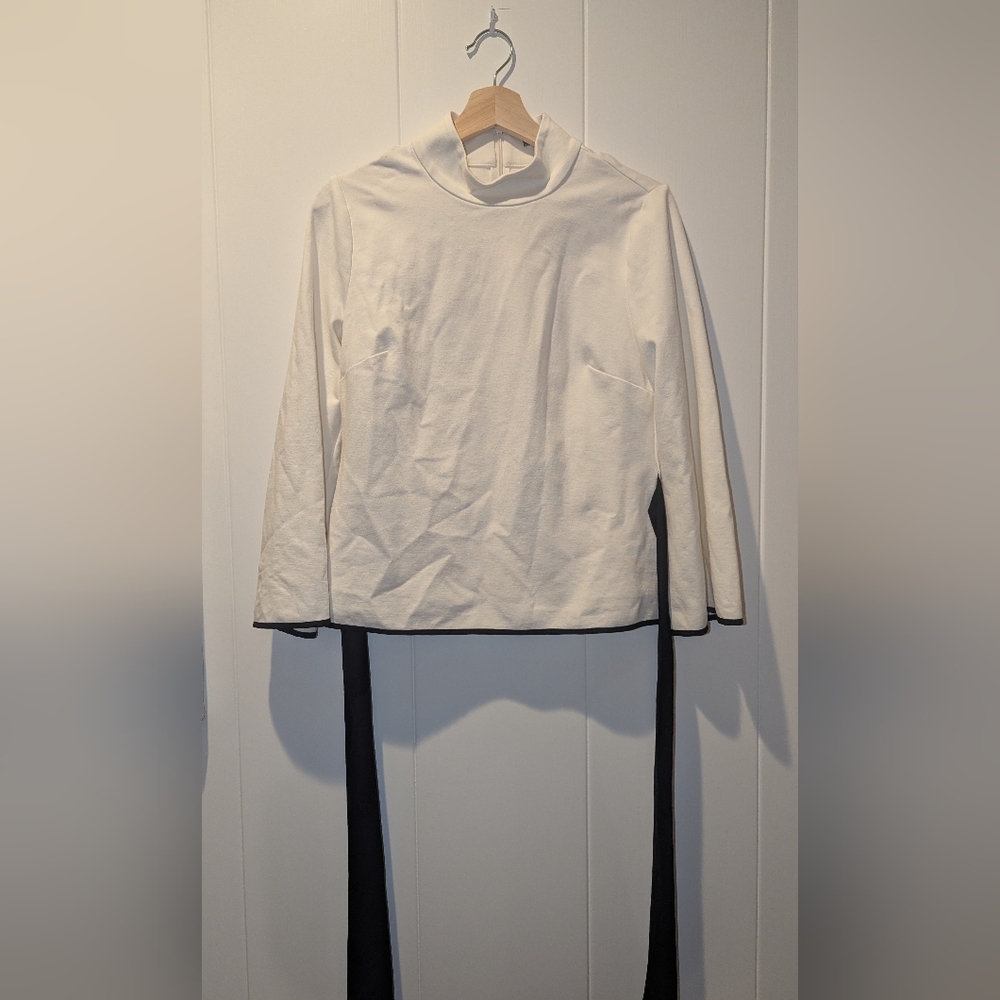 Vince Camuto White and Black Long Sleeve Shirt